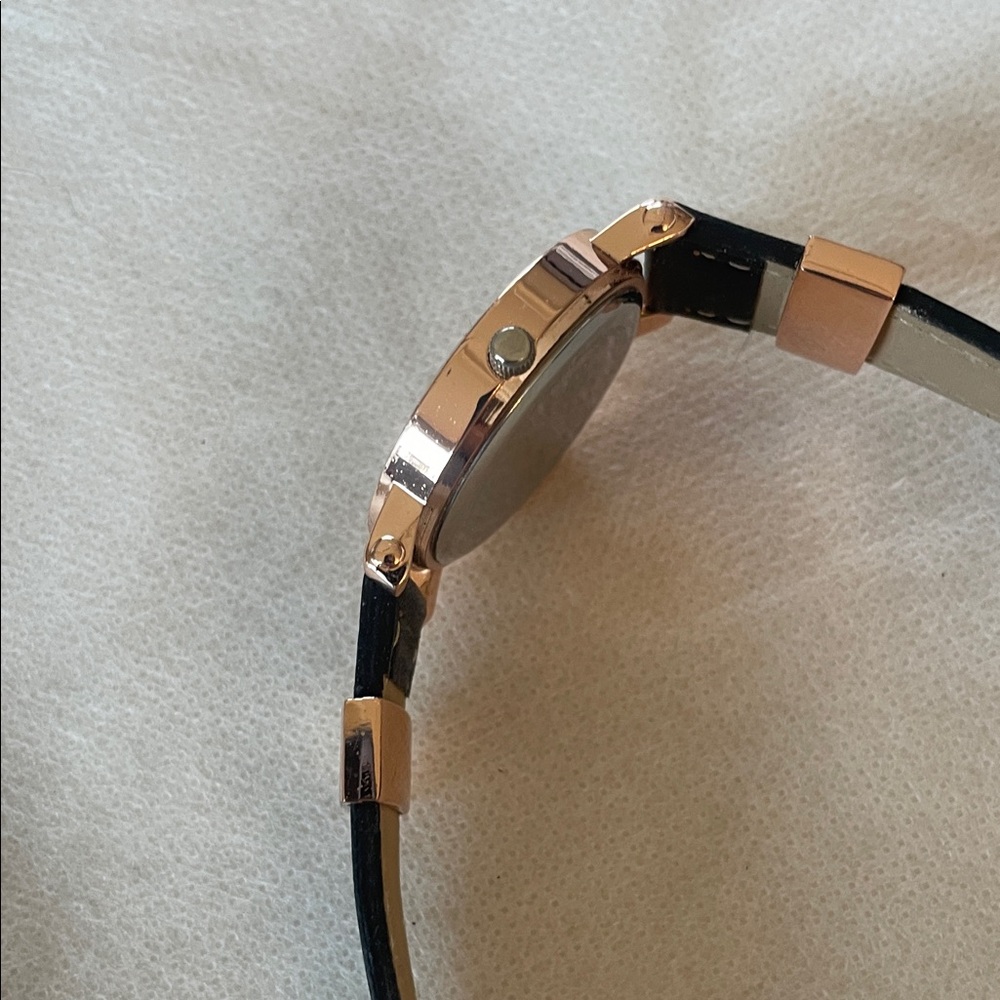 Minnie Mouse Black and Gold Watch - Picture 5 of 8